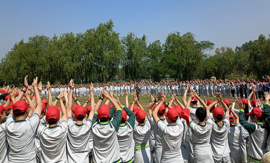 中小學春季3.JPG